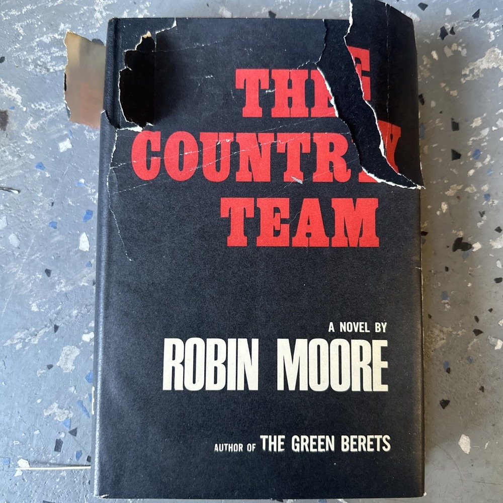 THE COUNTRY TEAM by Robin Moore 1967 Crown Publishers hardcover
